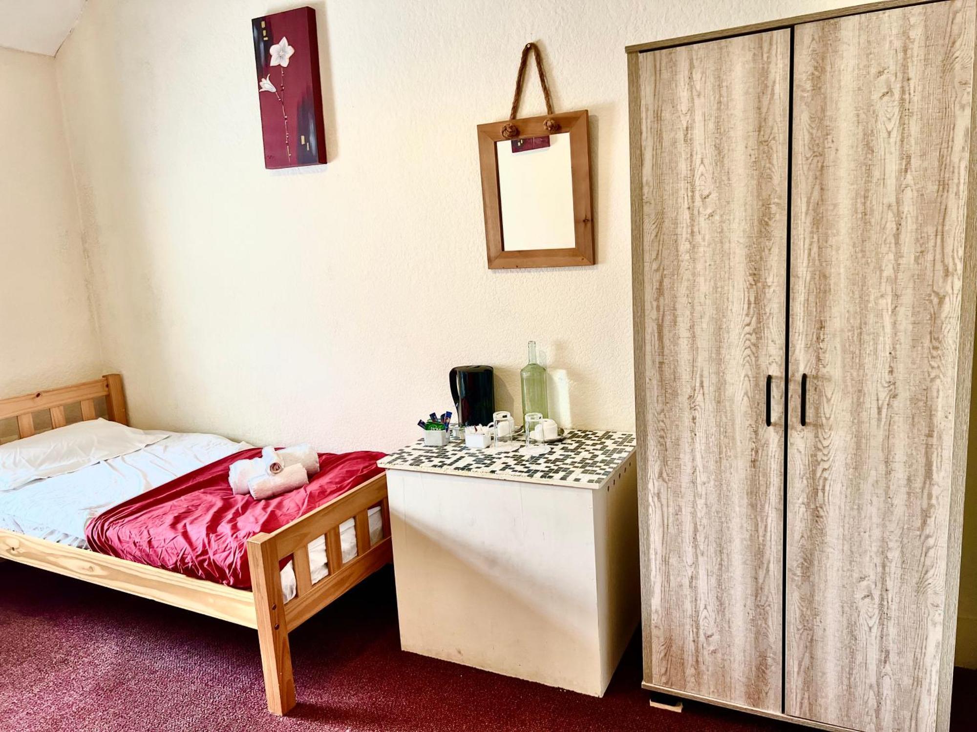 The Coach House Inn Moycullen Екстер'єр фото