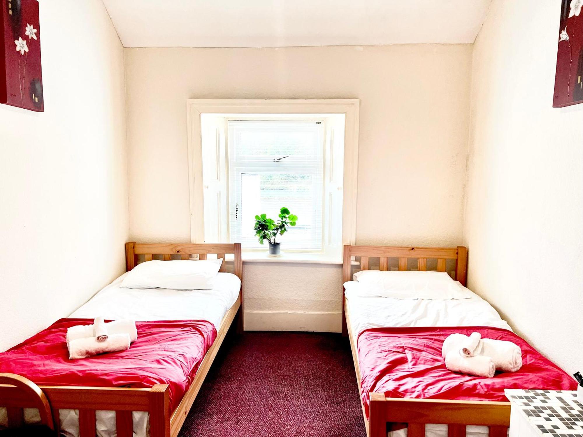 The Coach House Inn Moycullen Екстер'єр фото